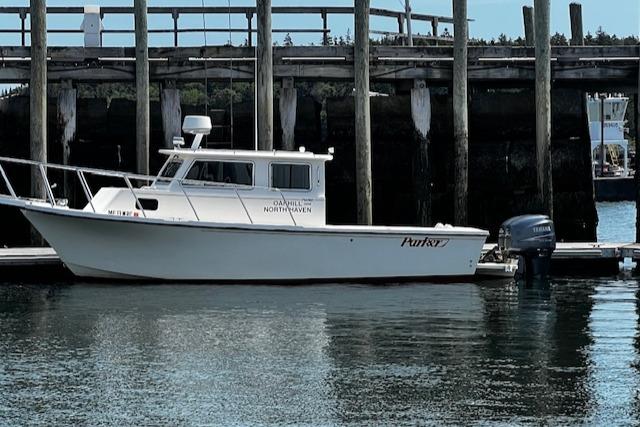 2006 Parker 2530 Extended Cabin Cruiser