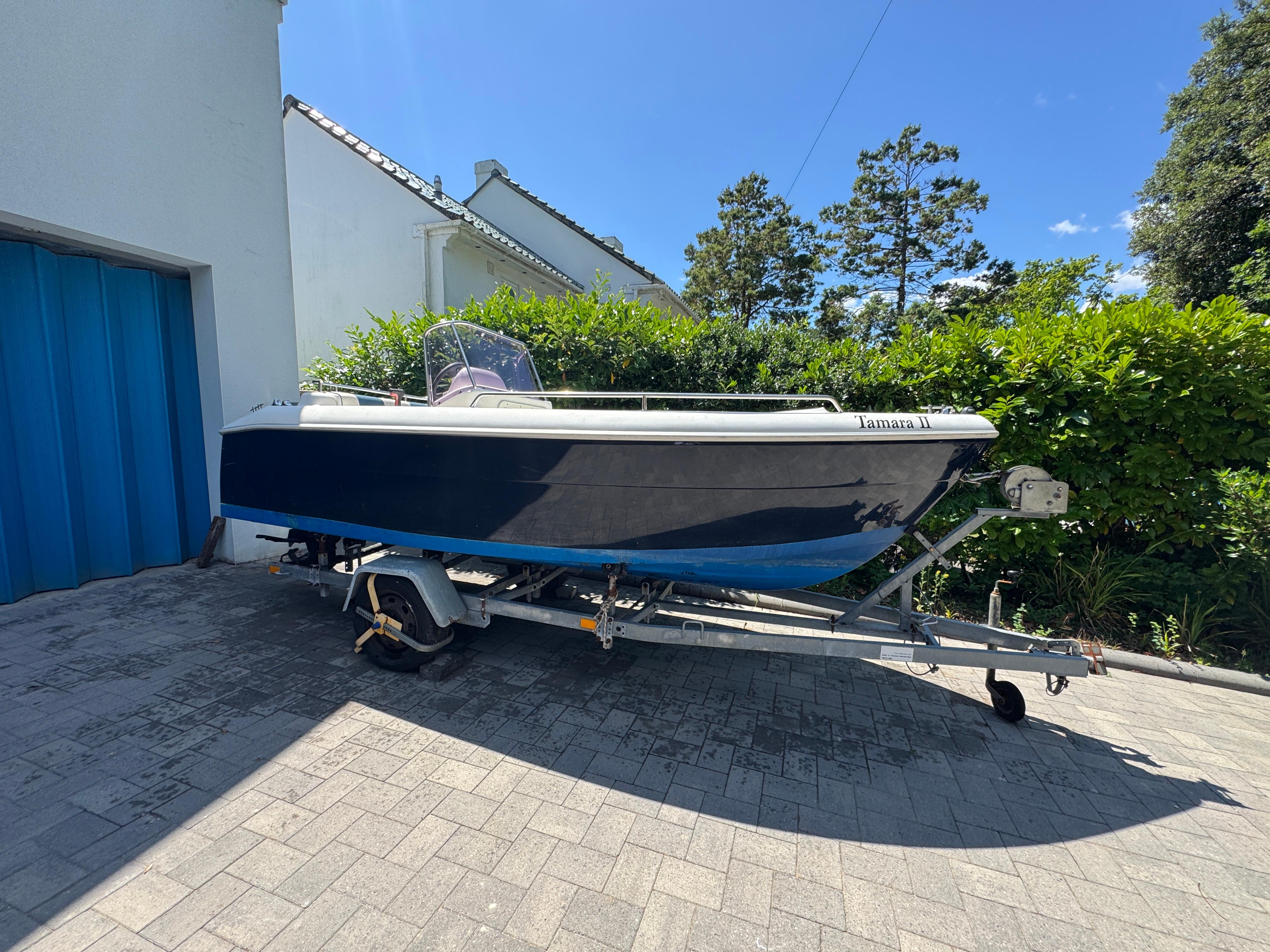 2004 Mirage 465