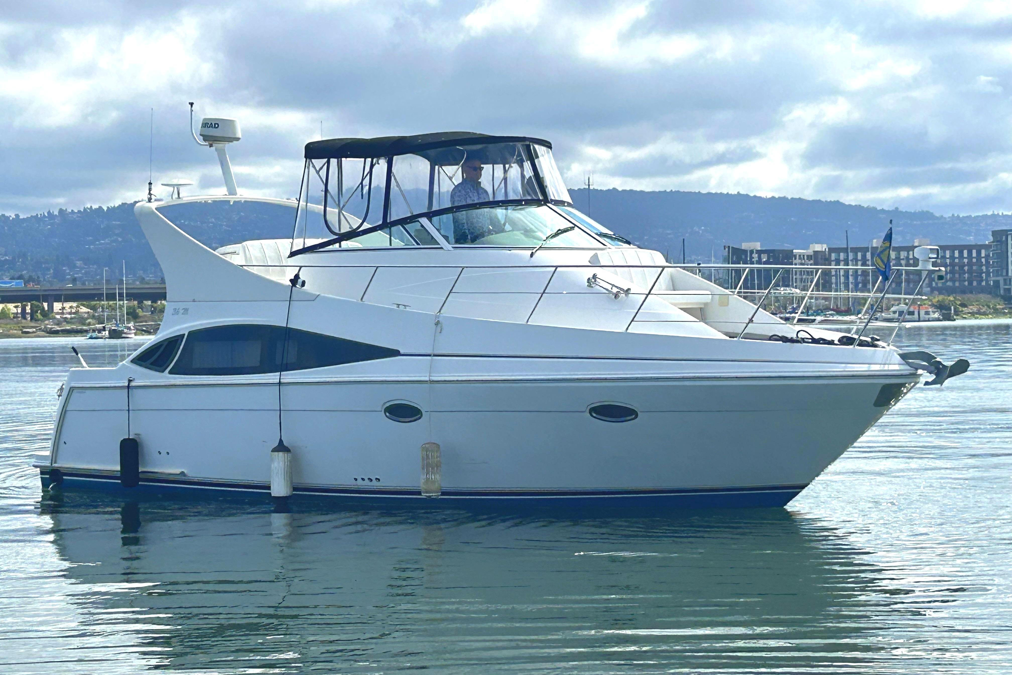 2006 Carver 360 Mariner