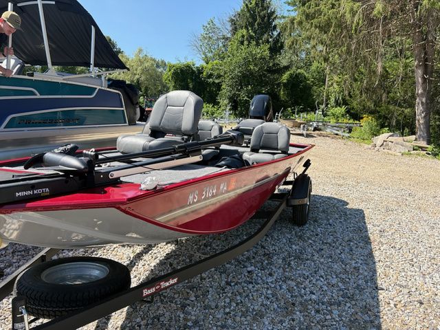 2024 Tracker Bass Tracker Classic XL