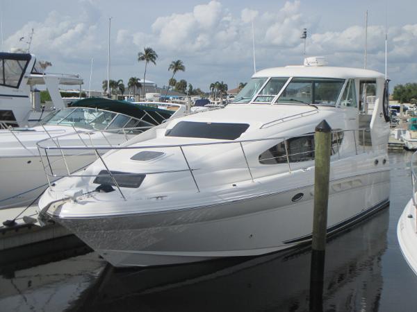 2005 Sea Ray 390 Motor Yacht