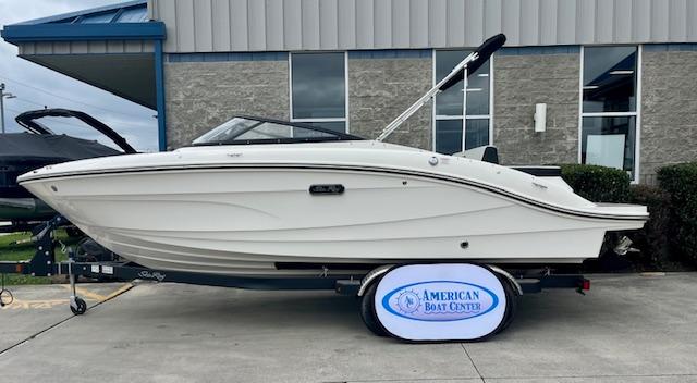 2024 Sea Ray SPX 210