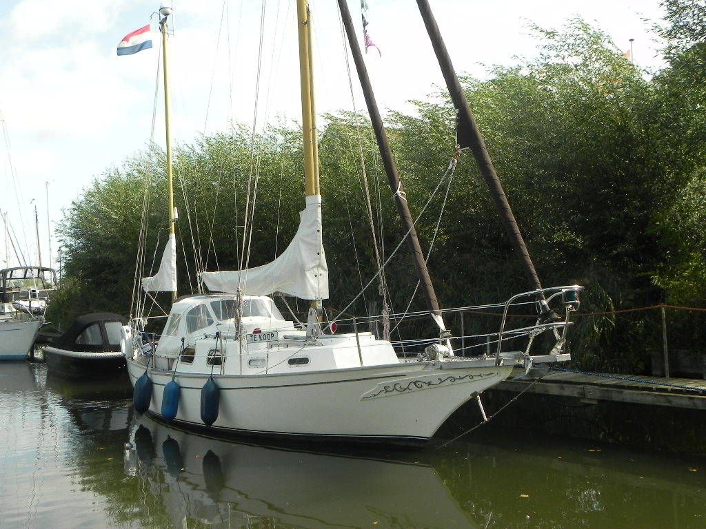 1972 Nantucket Clipper 32