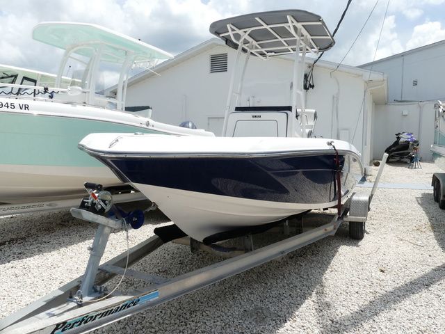2017 Yamaha Boats 190 FSH