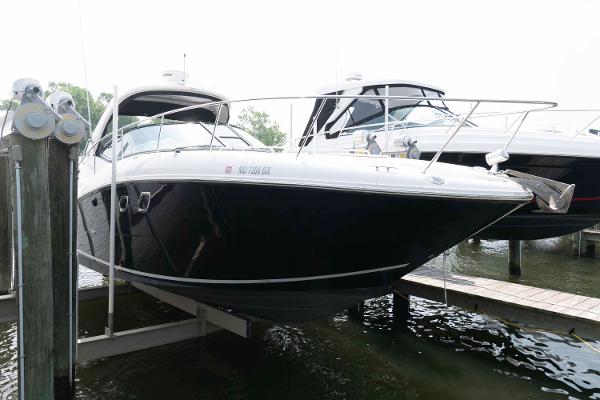 2008 Sea Ray 330 Sundancer