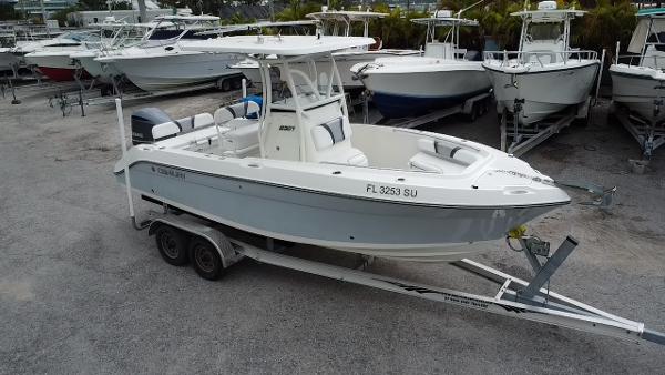 2015 Century 2301