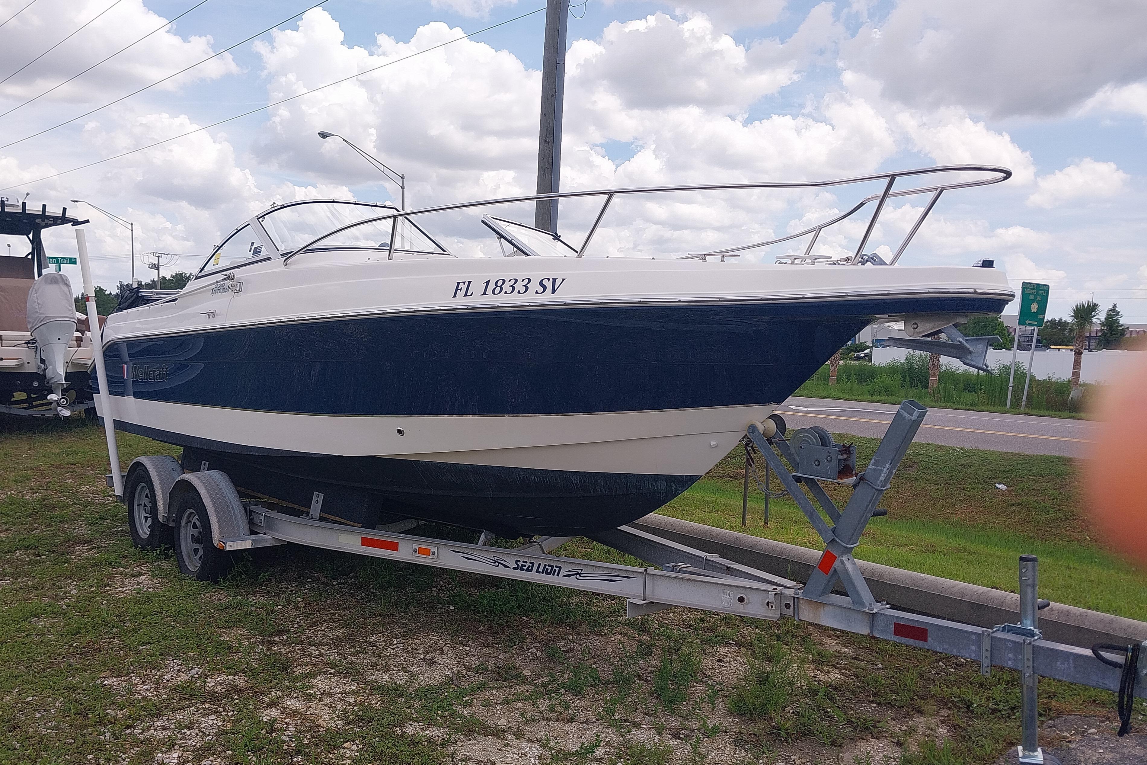 2008 Wellcraft 220 Sportsman