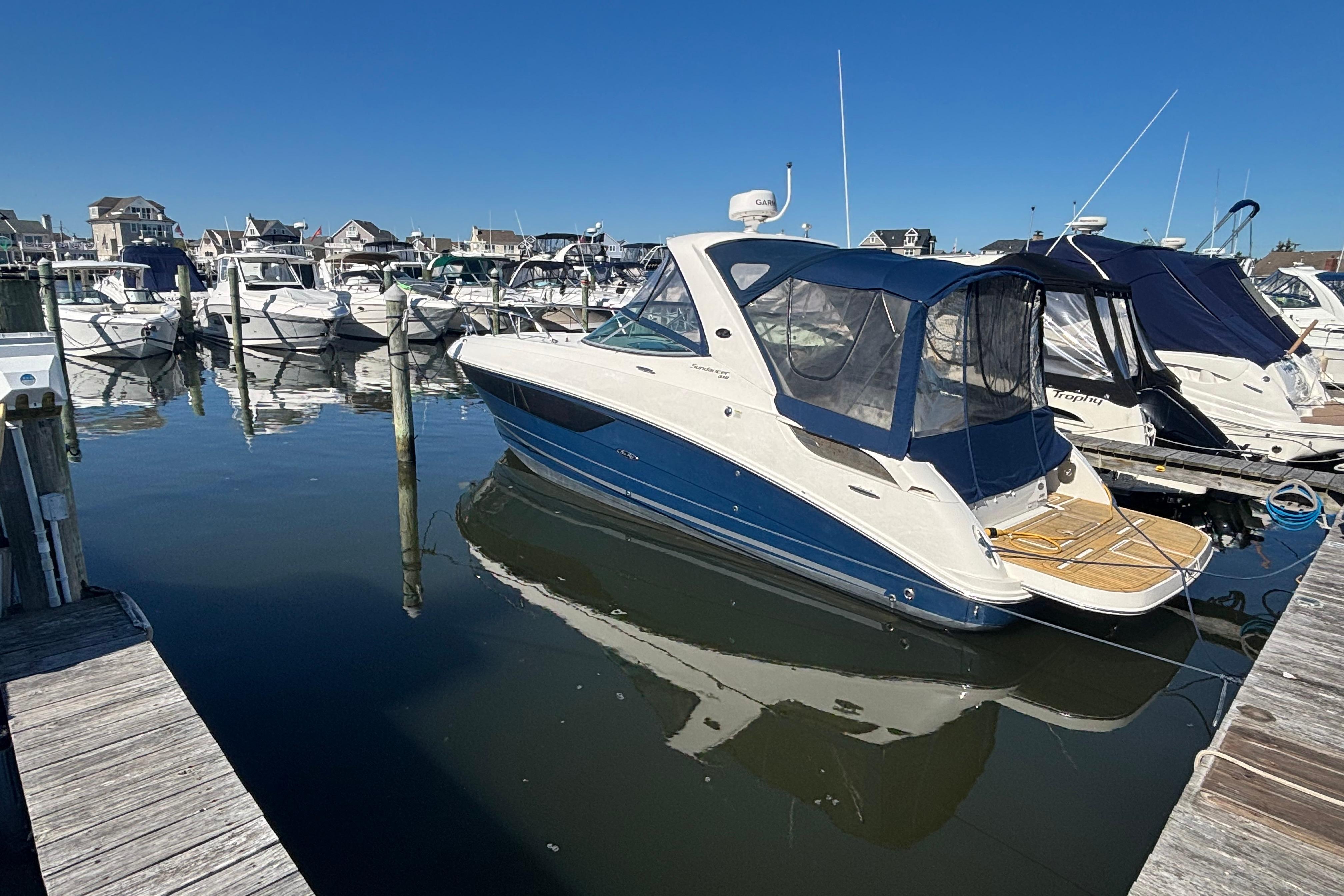 2015 Sea Ray 310 Sundancer