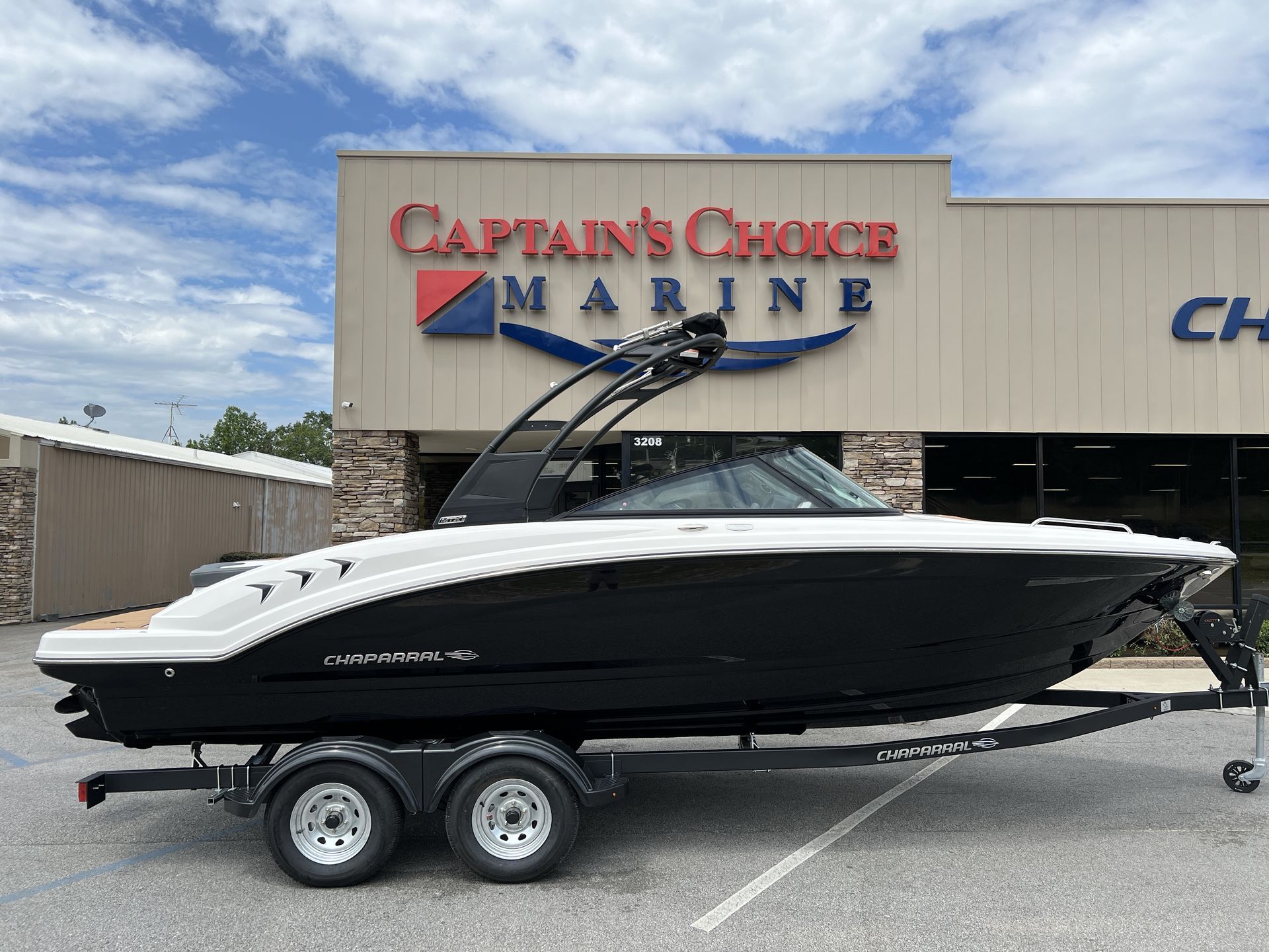 2026 Chaparral 23 SSi