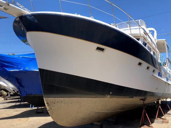 Jefferson 45 Motor Yacht 1984 Jefferson 45 Motor Yacht on dry dock for maintenance.