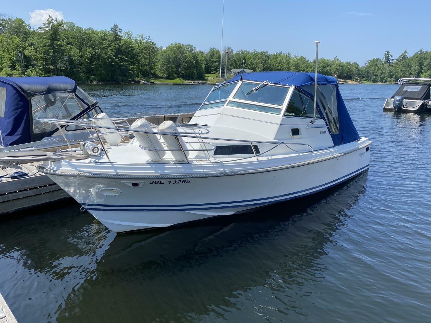 1987 Limestone 24' Express Cruiser
