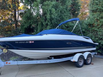 2012 Sea Ray 210 SLX