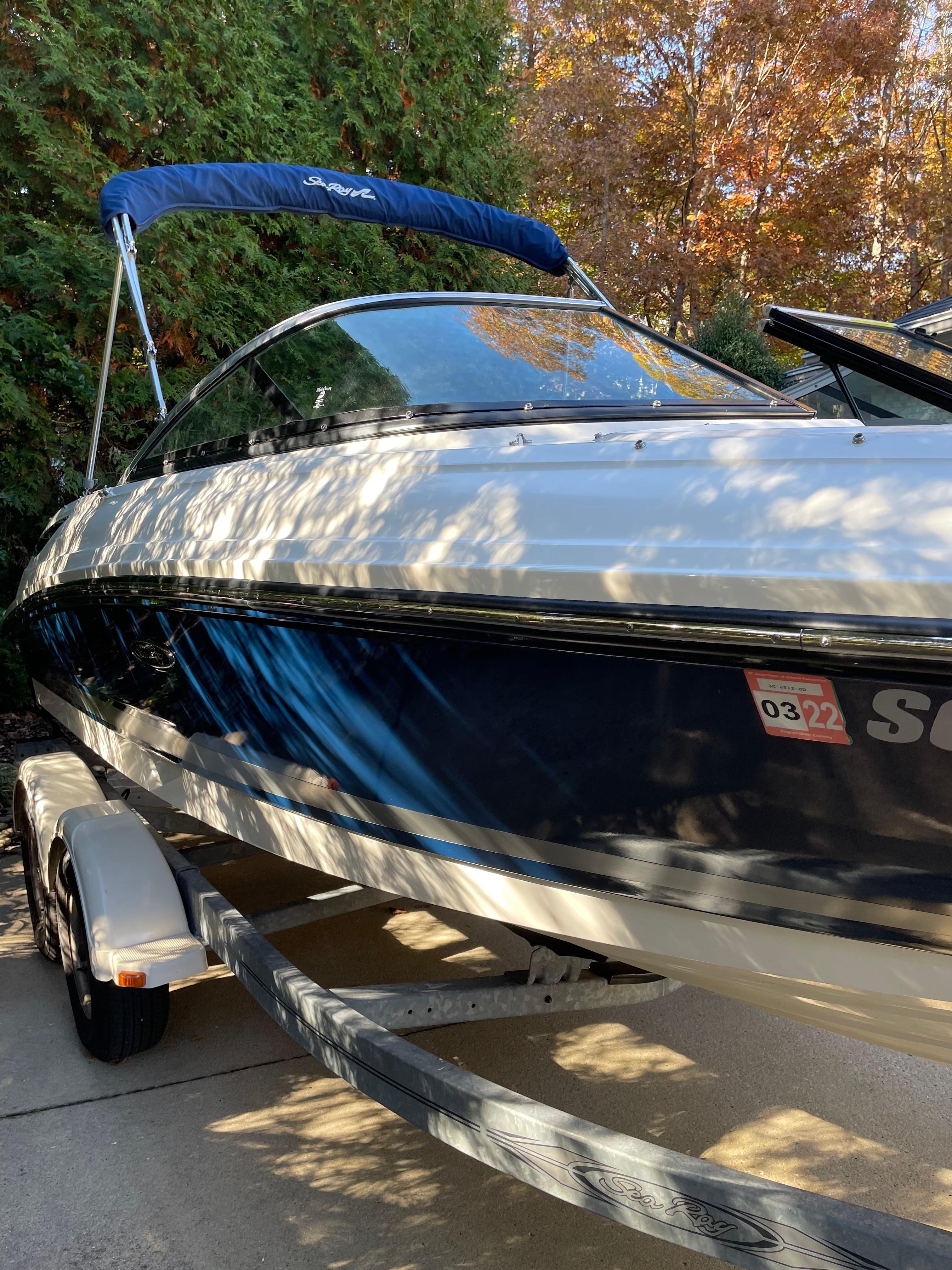 2012 Sea Ray 210 SLX