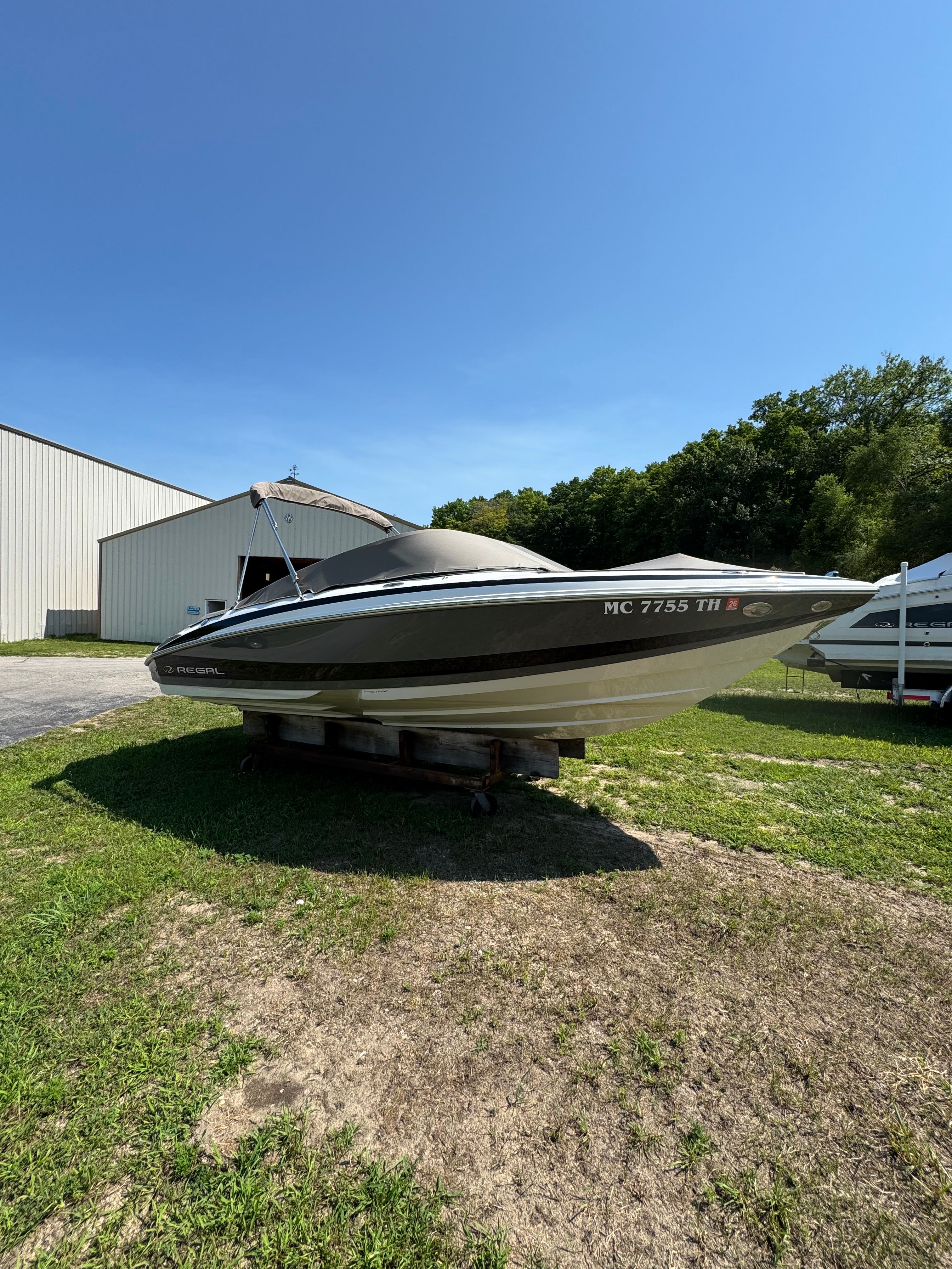 2011 Regal 2100 BR