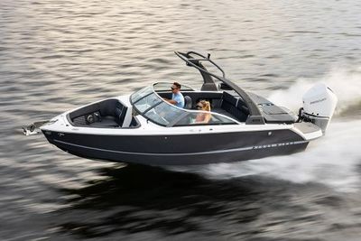 Four Winns H2 OB Boat