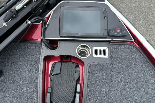 2025 Ranger Z521R