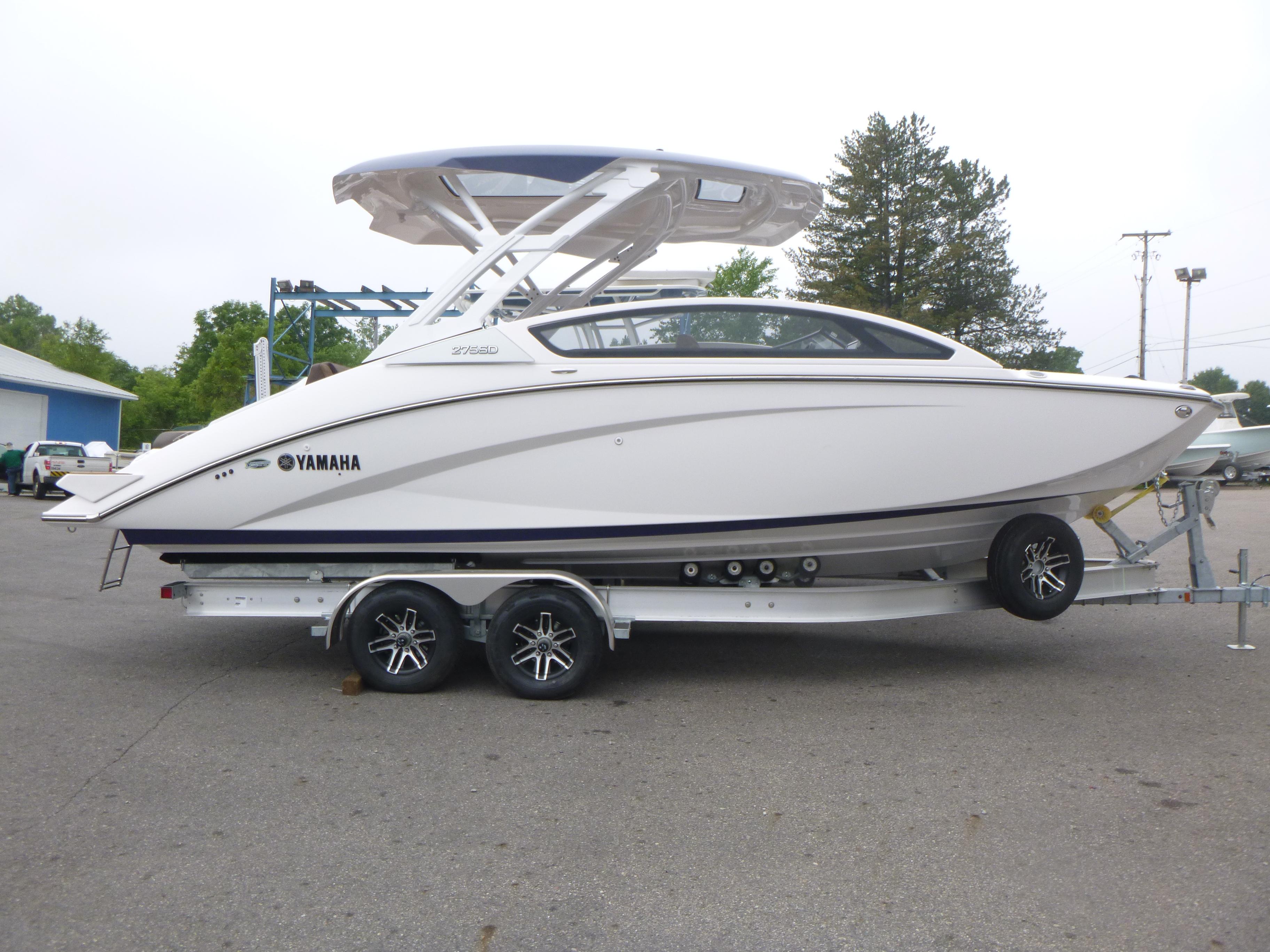2025 Yamaha Boats 275SD