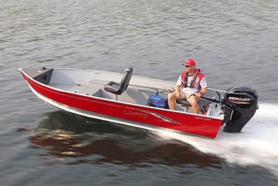 Lund 1600 Fury Tiller Boat