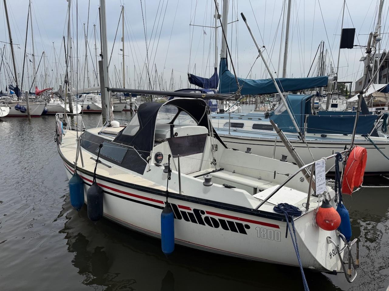 Dufour 1800