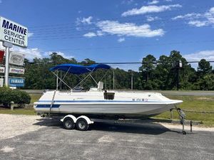 Hurricane FunDeck 240 1995 Hurricane FunDeck 240 boat on trailer at Marine Service Center.