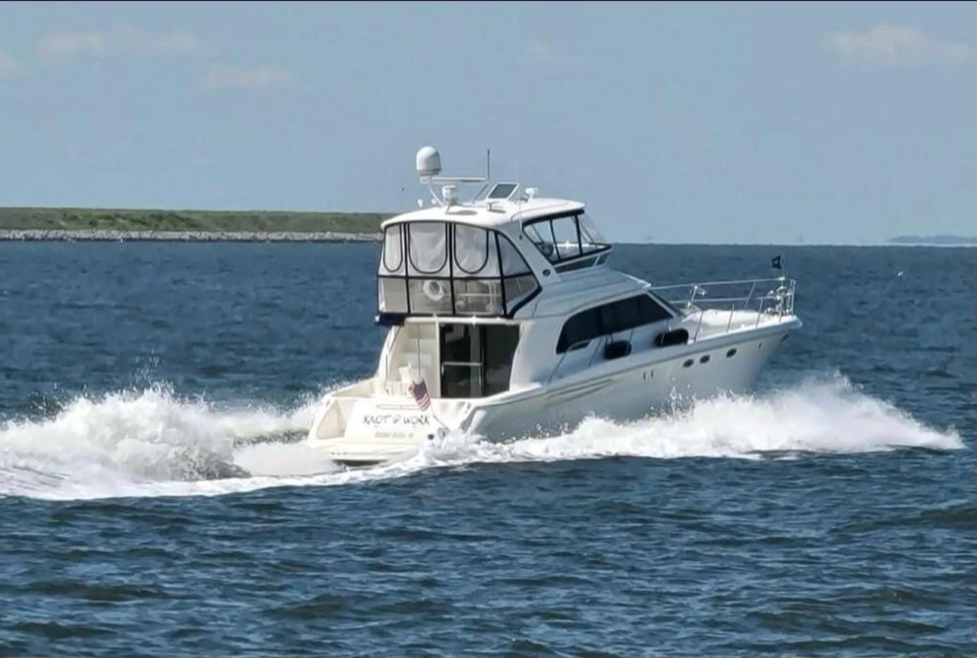 2004 Sea Ray 480 Sedan Bridge