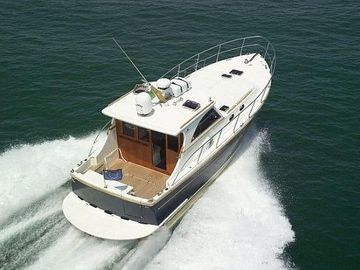 2004 Cantieri Estensi 360 Goldstar