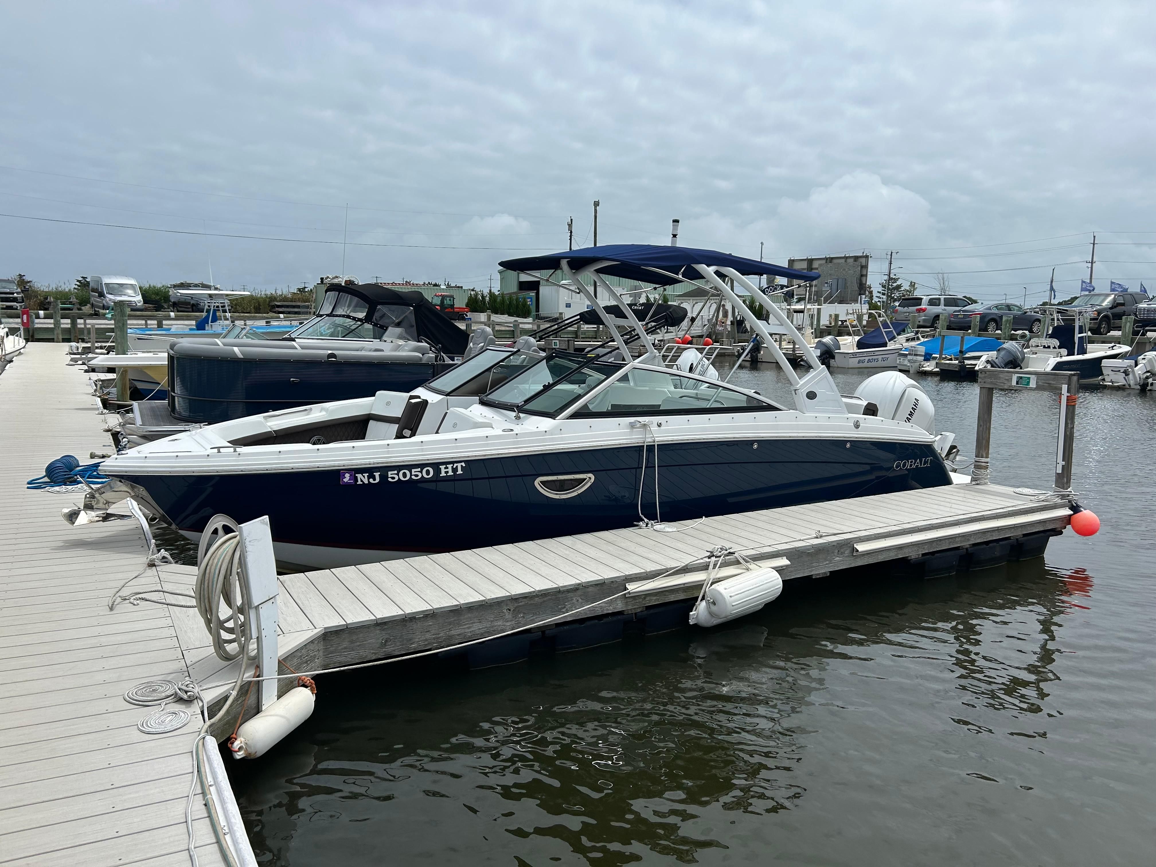 2023 Cobalt R6 Outboard