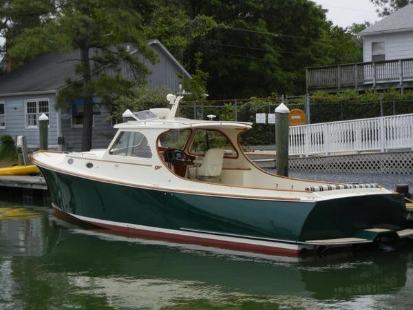Hinckley Picnic Boat Classic