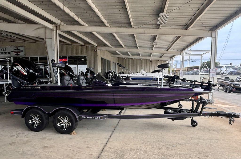 2025 Skeeter ZX200