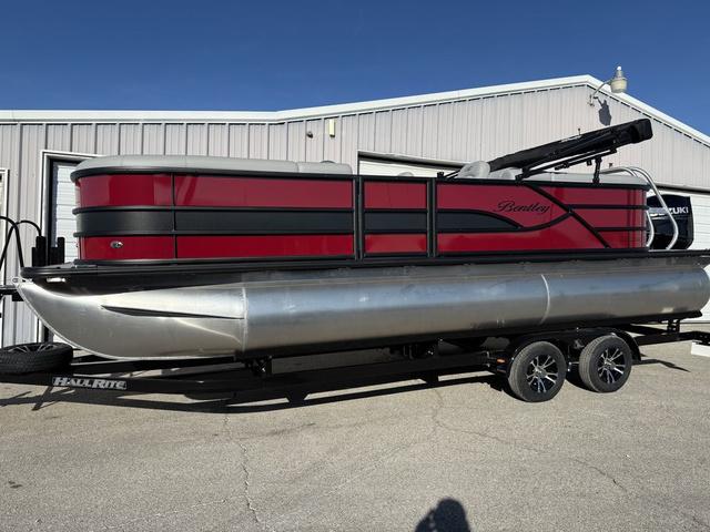 2025 Bentley Pontoons Legacy 223 Navigator