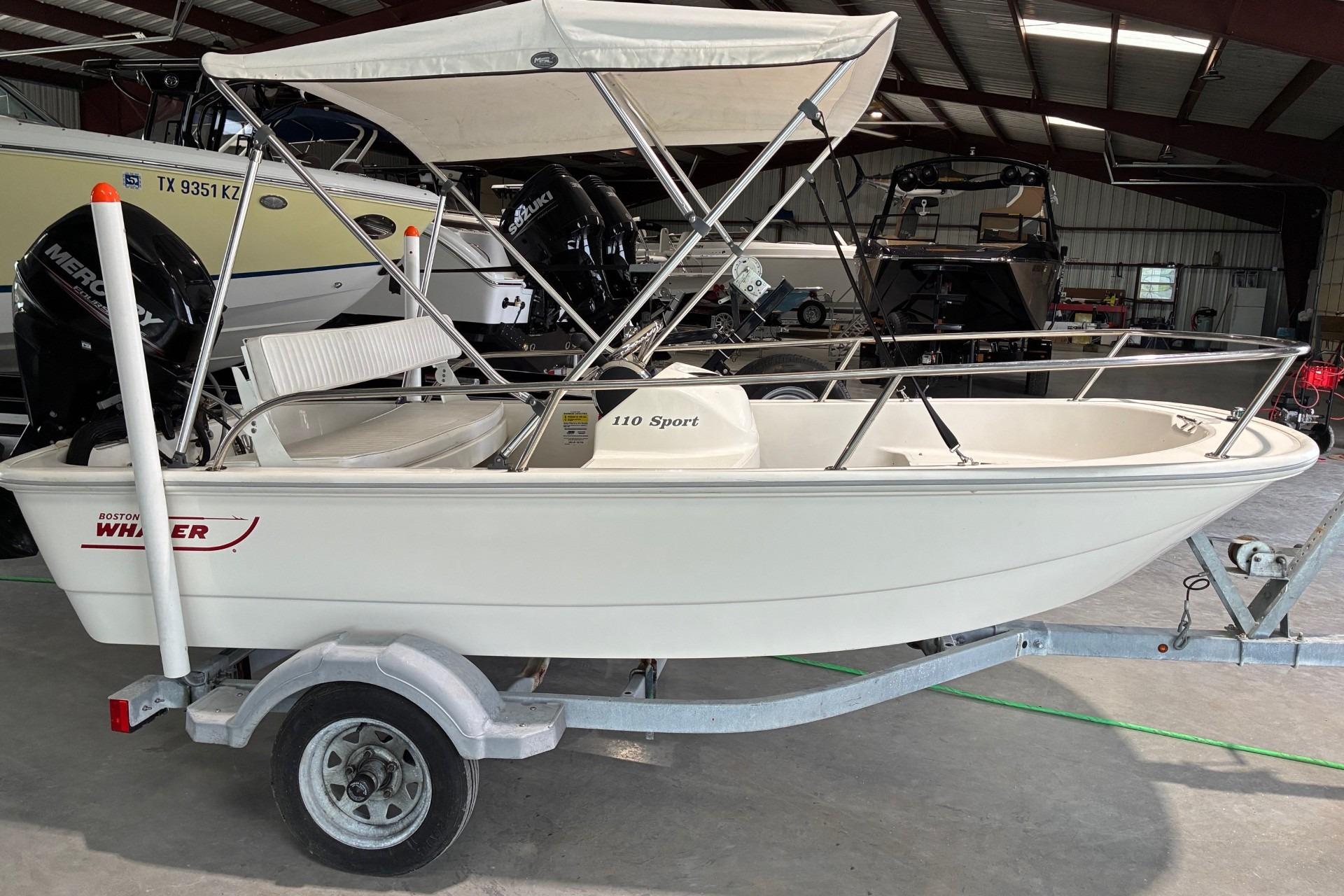 2017 Boston Whaler 110 Sport