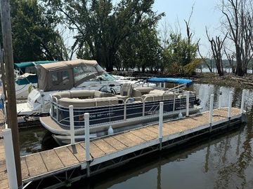 2020 Sun Tracker Party Barge 22 Tri Toon RF XP3