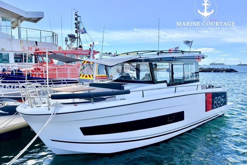 2022 Jeanneau Merry Fisher 895