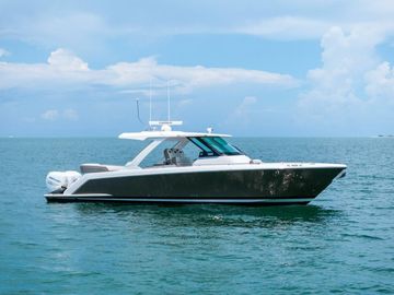 2023 Tiara Yachts 38 LS