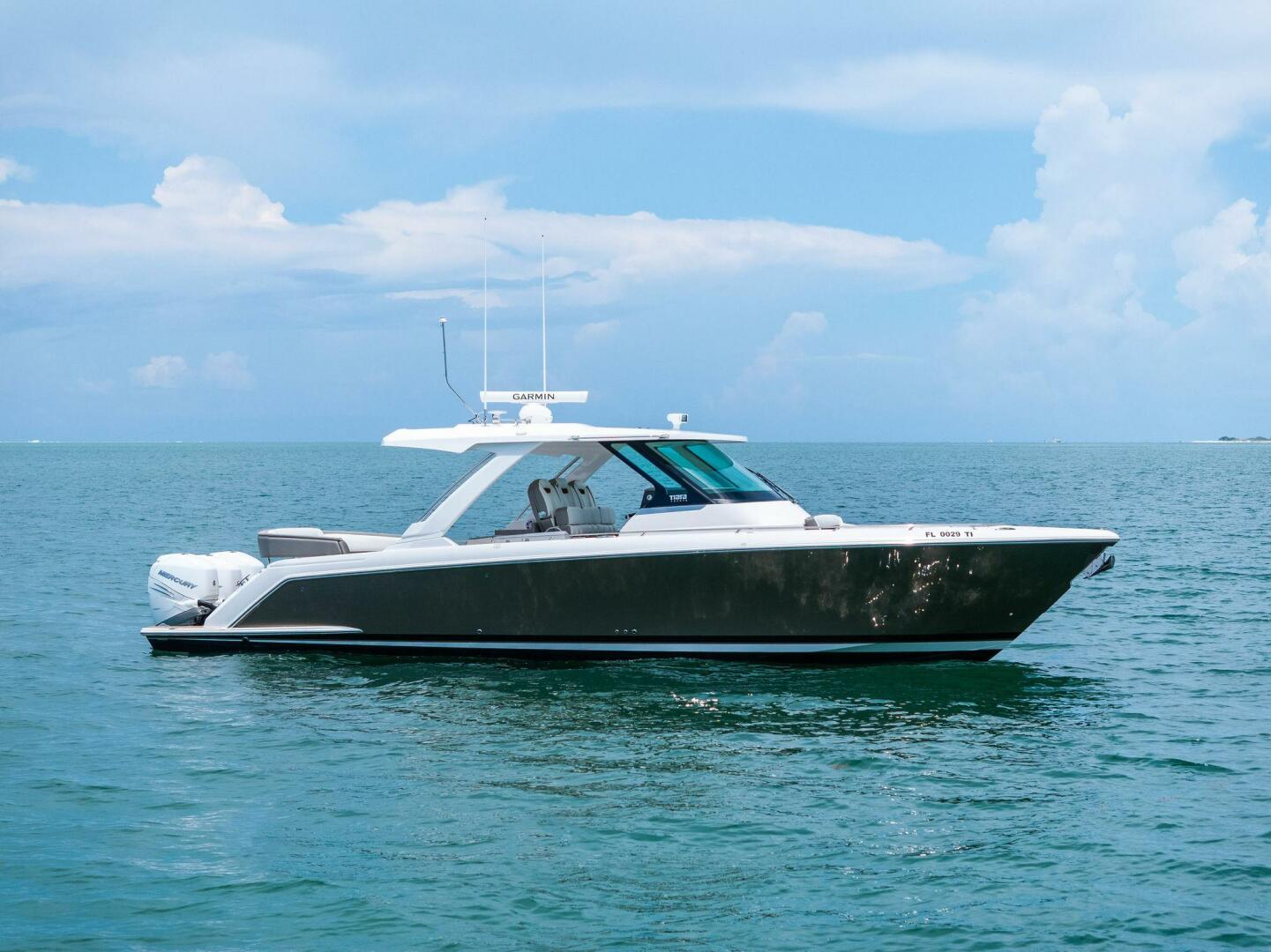 2023 Tiara Yachts 38 LS