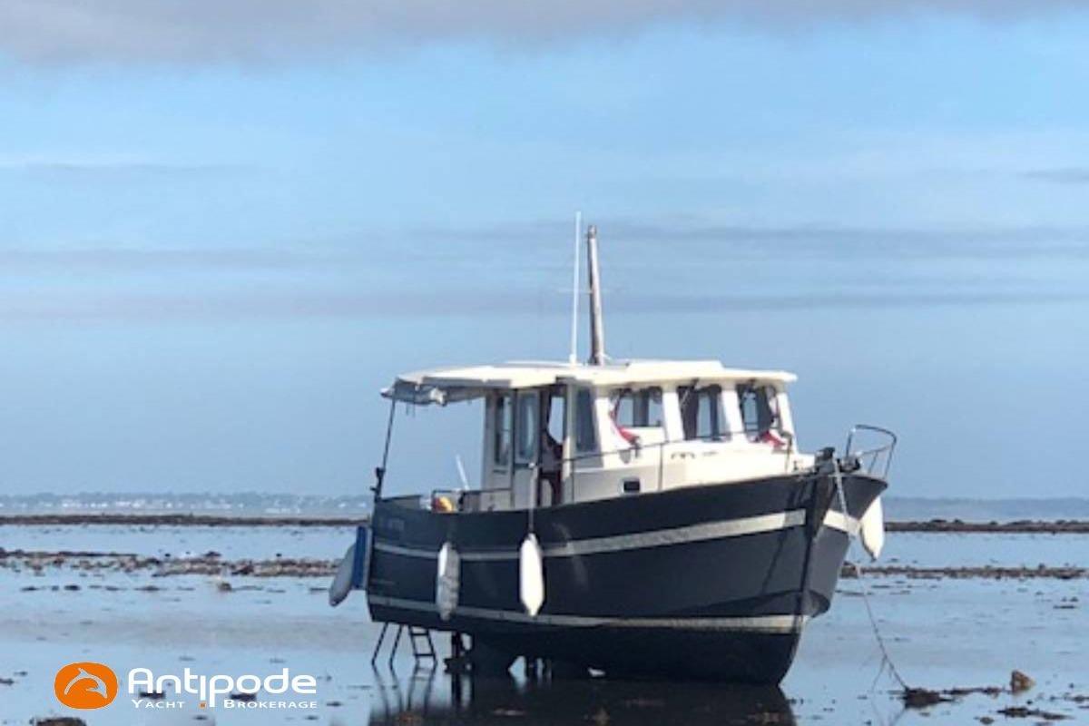 2018 Rhea RHEA 850