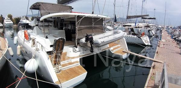 Lagoon 42