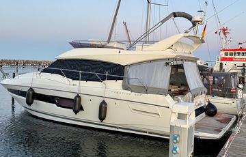 2023 Prestige 460 Fly
