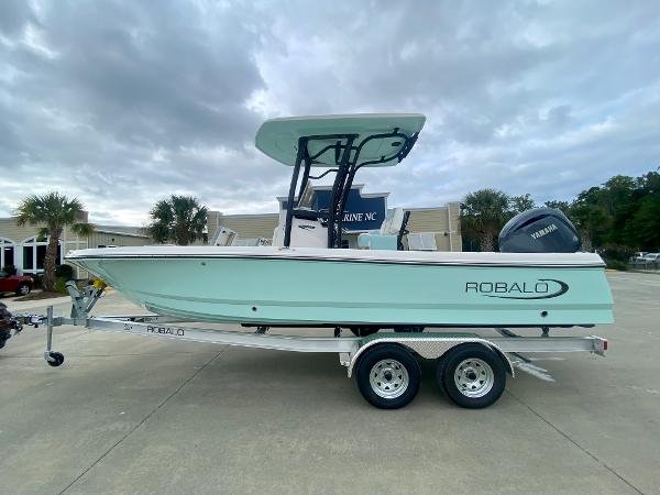 Robalo 226 Cayman