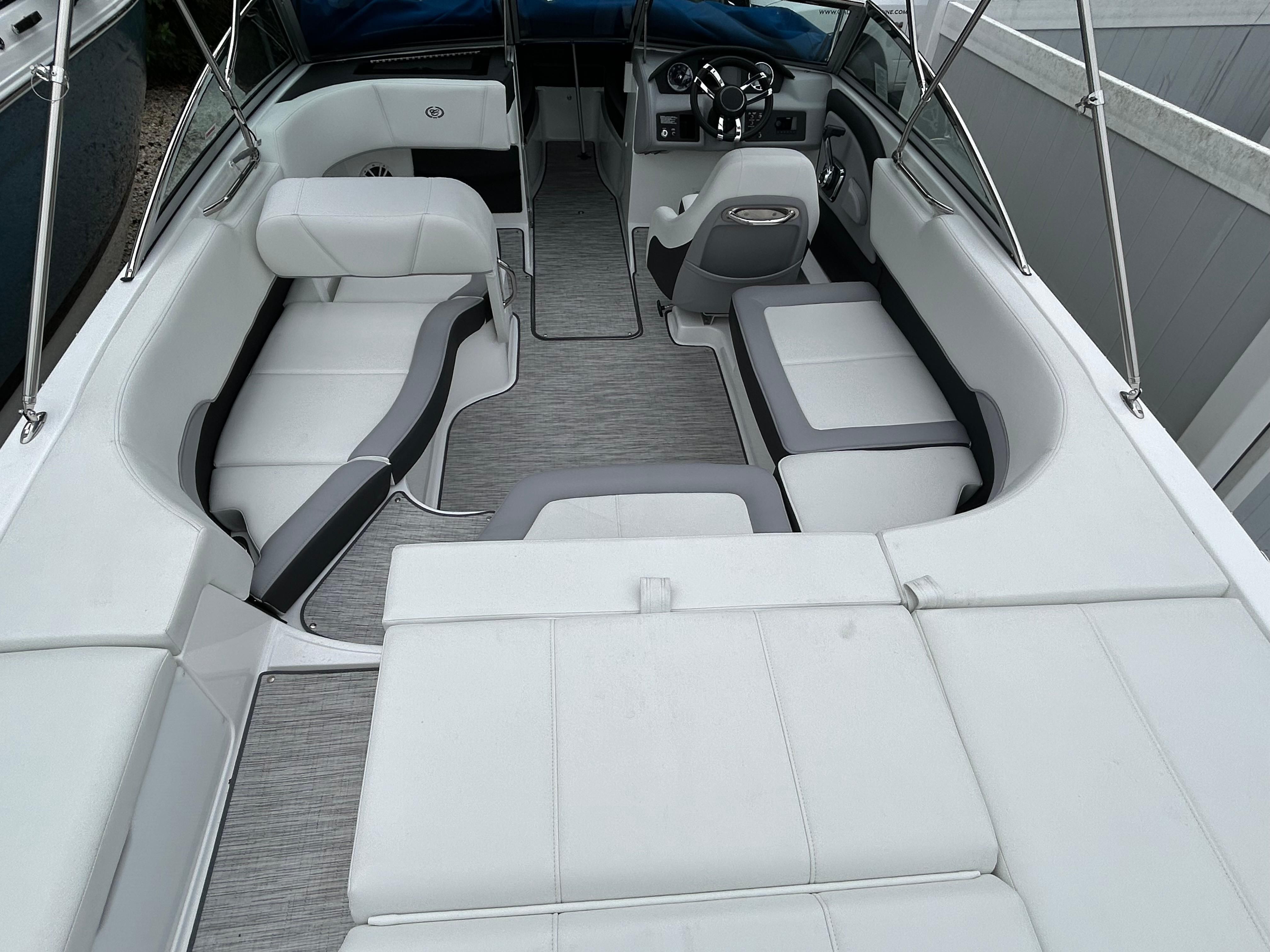 2024 Cobalt 220S