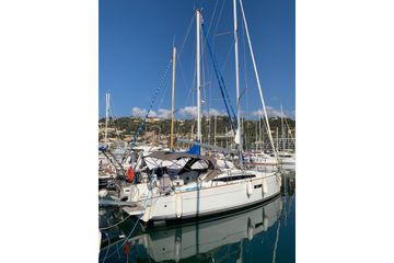 2018 Jeanneau Sun Odyssey 349