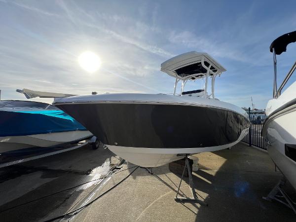 InterMarine Boat Sales sells Wellcraft boats in Florida