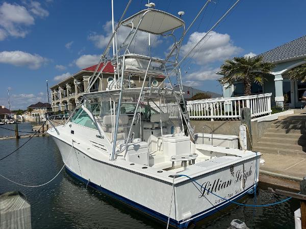 2000 Cabo 31 Express