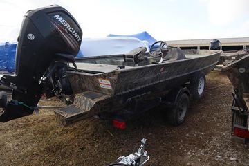 2020 Lowe Roughneck 2070 Add on Console