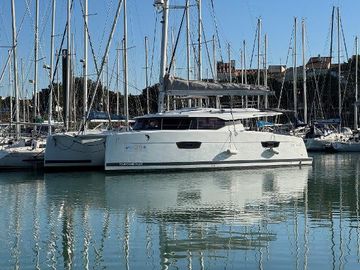 2019 Fountaine Pajot Saona 47