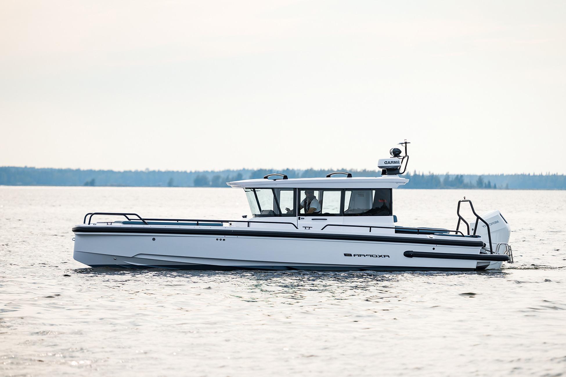 2020 Axopar 28 CABIN