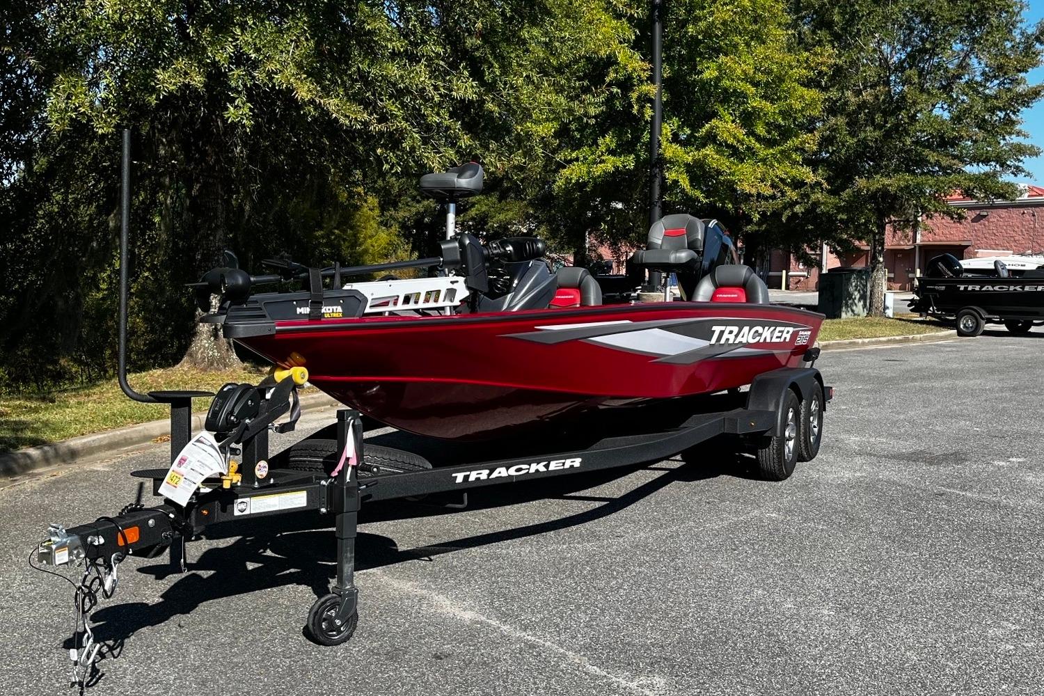 2025 Tracker Savage 215