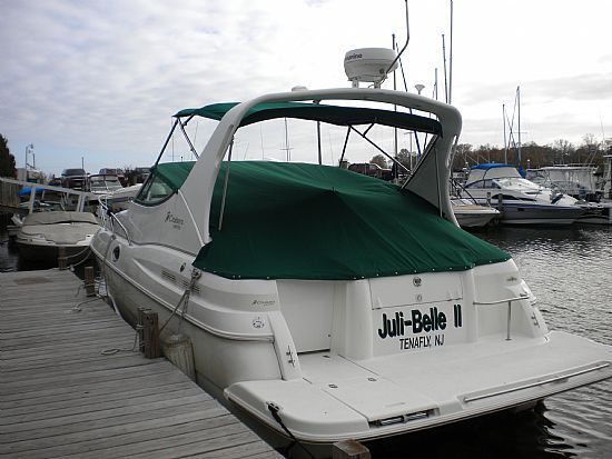 1998 Cruisers Yachts 3075 Rogue