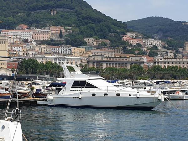 1985 Laver 40 FLY