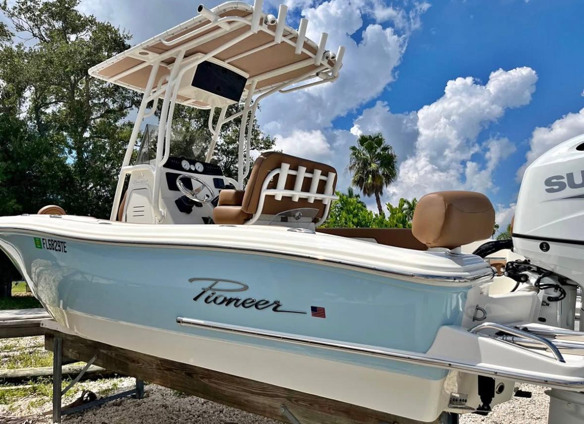 2022 Pioneer 202 Sportfish